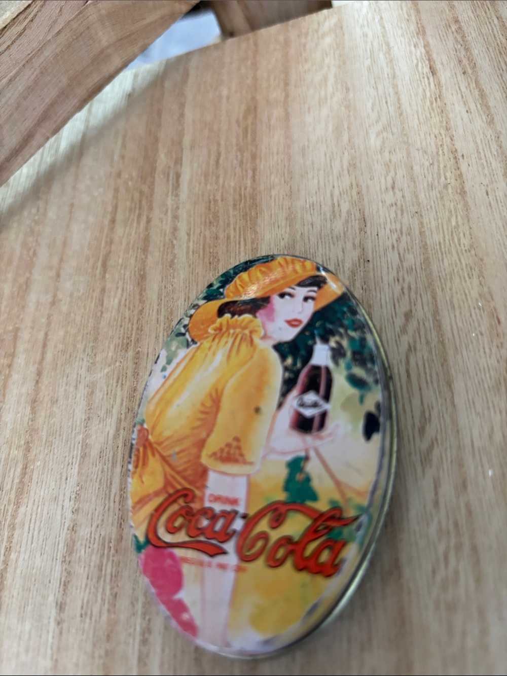 Coca Cola  Ladies Vintage Sewing Kit with Vintage Illustration